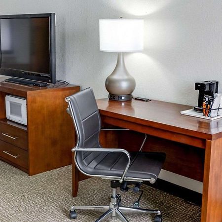 Comfort Inn Kearney - Liberty Екстер'єр фото