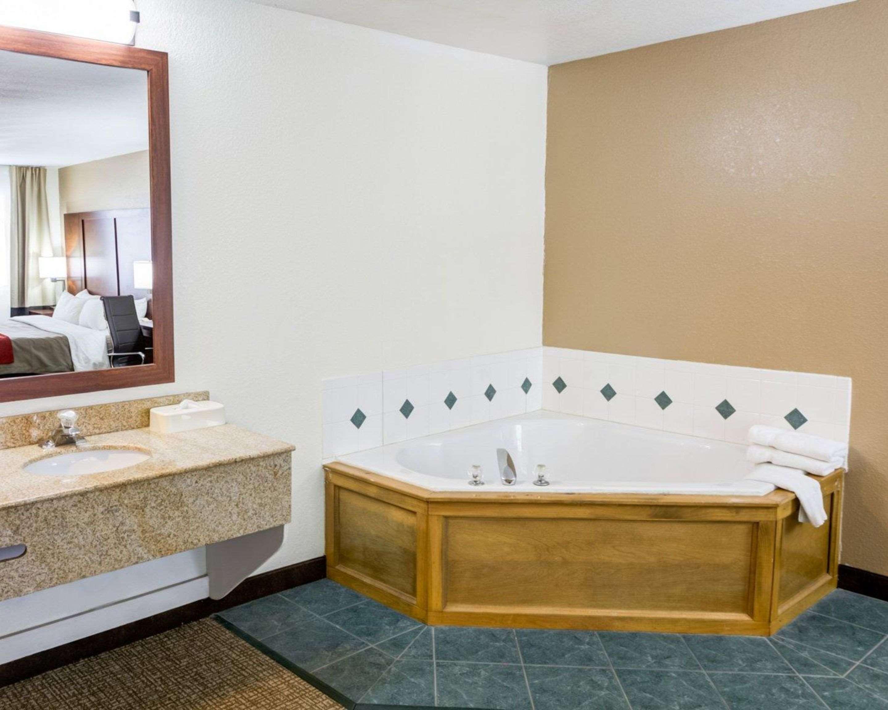 Comfort Inn Kearney - Liberty Екстер'єр фото